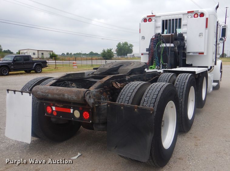 image for item GM9060 2005 Peterbilt 378  semi truck