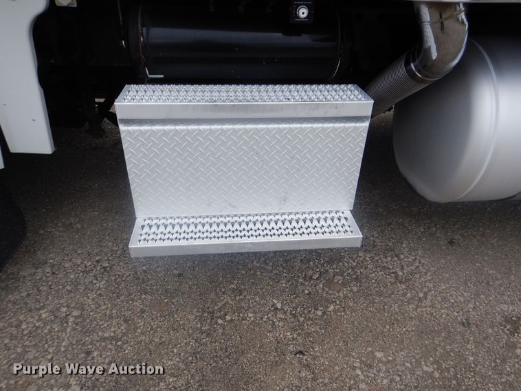 image for item GM9060 2005 Peterbilt 378  semi truck