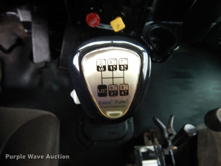 image for item GM9060 2005 Peterbilt 378  semi truck