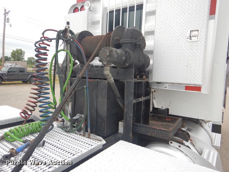 image for item GM9060 2005 Peterbilt 378  semi truck