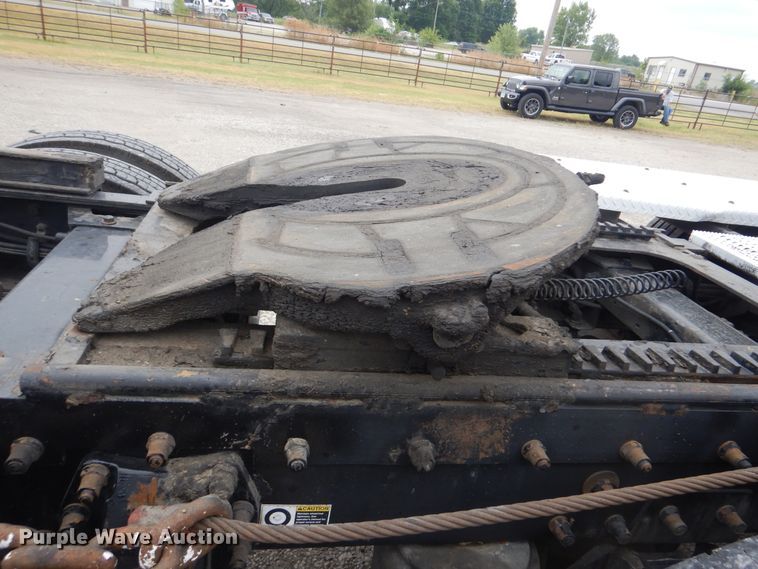 image for item GM9060 2005 Peterbilt 378  semi truck