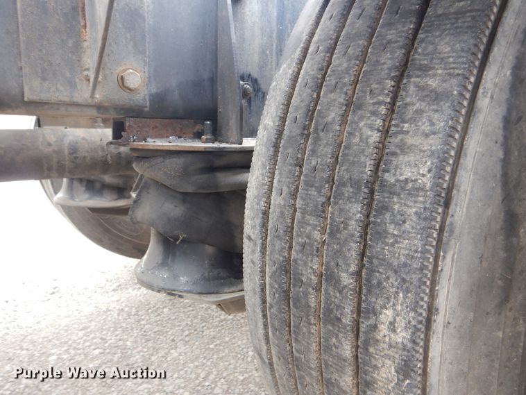 image for item GM9060 2005 Peterbilt 378  semi truck