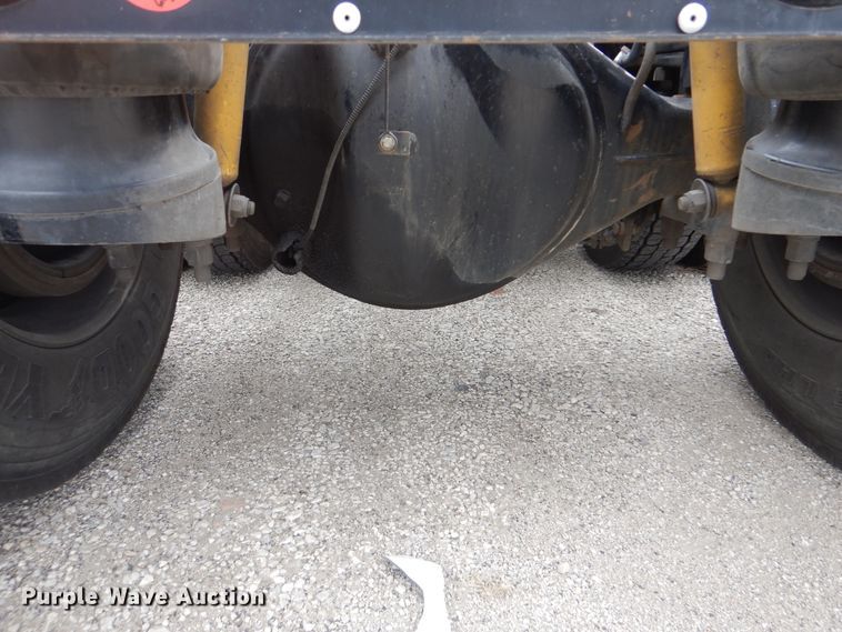 image for item GM9060 2005 Peterbilt 378  semi truck