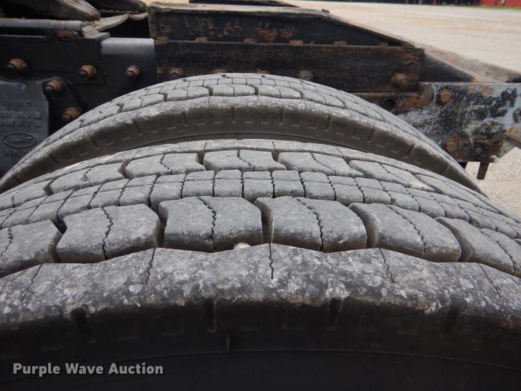 image for item GM9060 2005 Peterbilt 378  semi truck