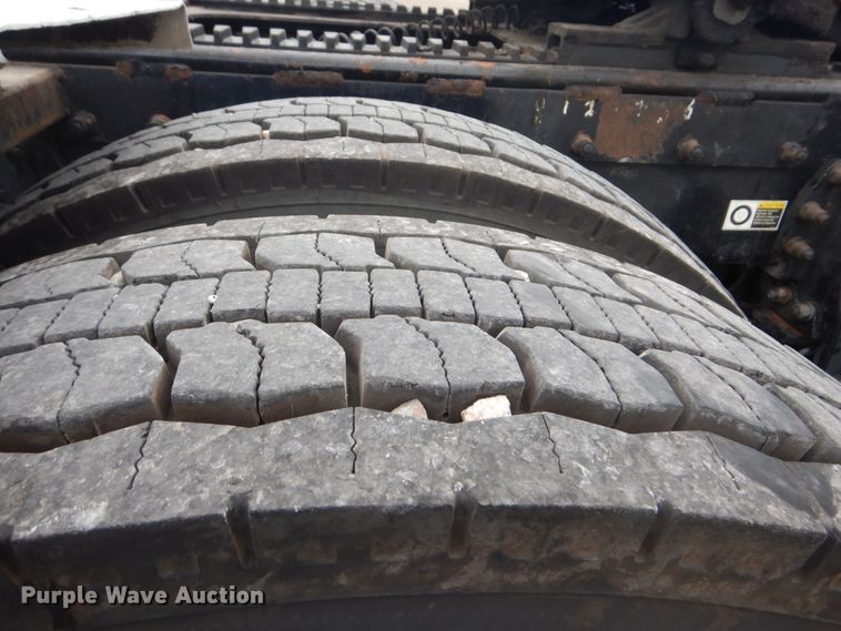 image for item GM9060 2005 Peterbilt 378  semi truck