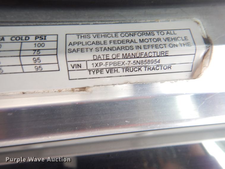 image for item GM9060 2005 Peterbilt 378  semi truck