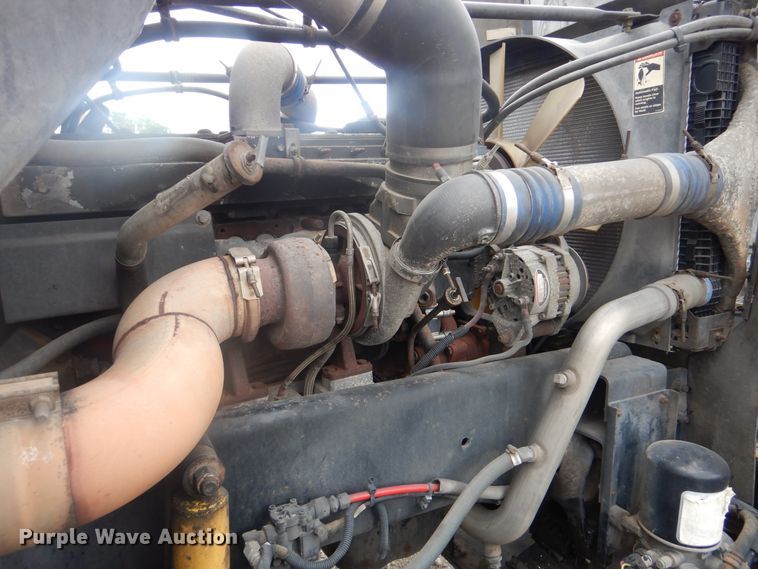 image for item GM9062 1998 Freightliner FLD  semi truck