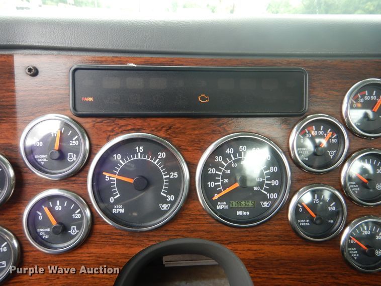 image for item GM9063 2011 Western Star 4900FA  crane truck