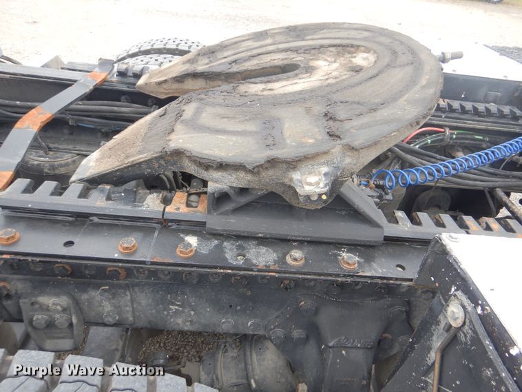 image for item GM9063 2011 Western Star 4900FA  crane truck