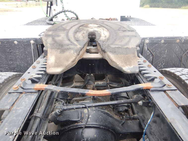 image for item GM9063 2011 Western Star 4900FA  crane truck