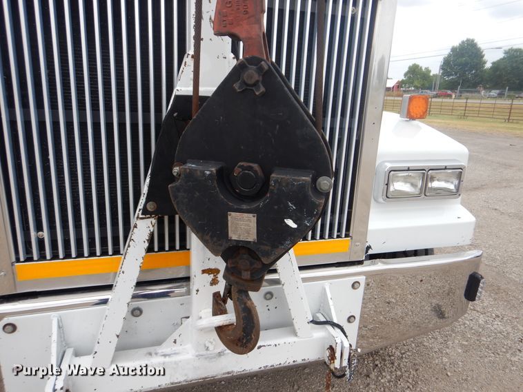image for item GM9063 2011 Western Star 4900FA  crane truck