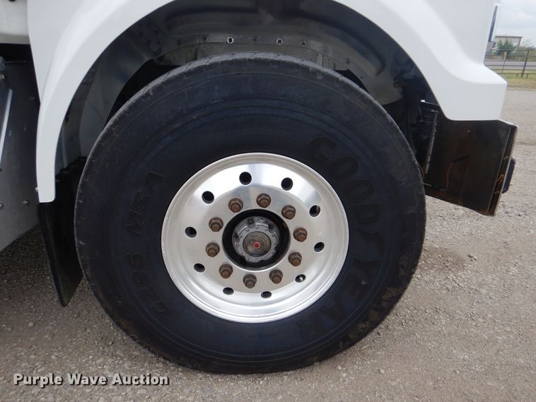 image for item GM9063 2011 Western Star 4900FA  crane truck