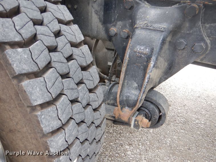 image for item GM9063 2011 Western Star 4900FA  crane truck