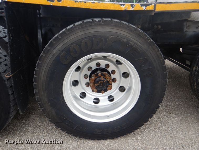 image for item GM9063 2011 Western Star 4900FA  crane truck