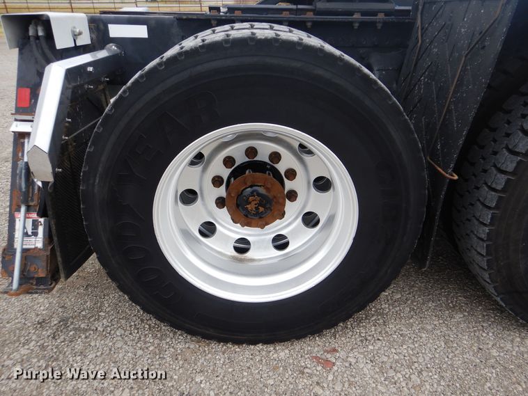 image for item GM9063 2011 Western Star 4900FA  crane truck