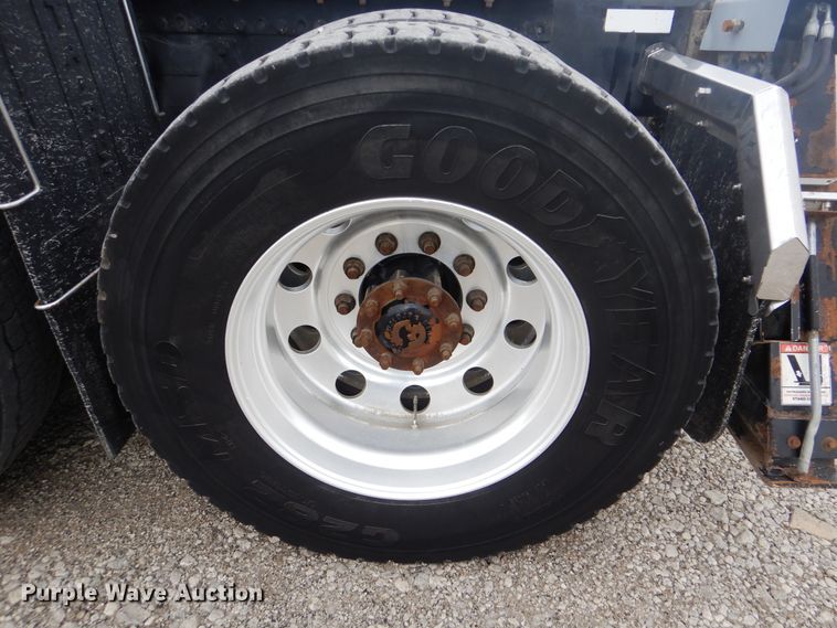 image for item GM9063 2011 Western Star 4900FA  crane truck