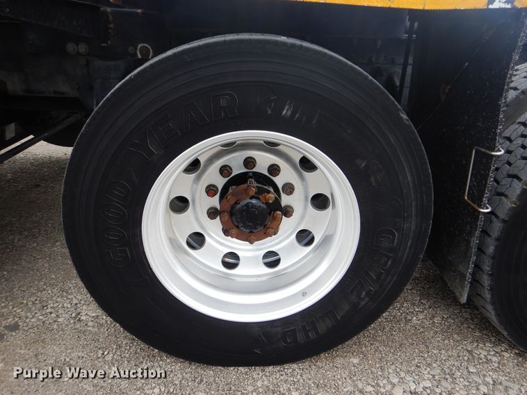 image for item GM9063 2011 Western Star 4900FA  crane truck