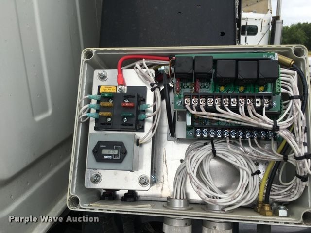 image for item GM9063 2011 Western Star 4900FA  crane truck