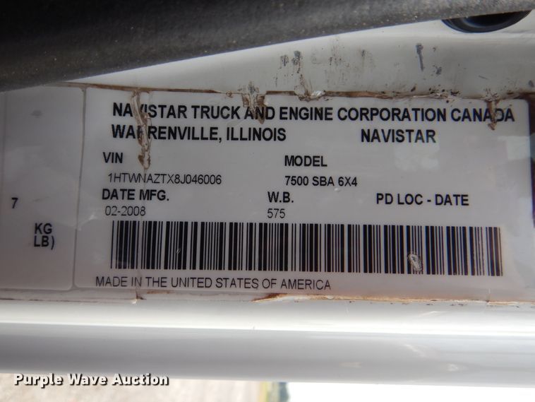 image for item GM9069 2008 International 7500  crane truck