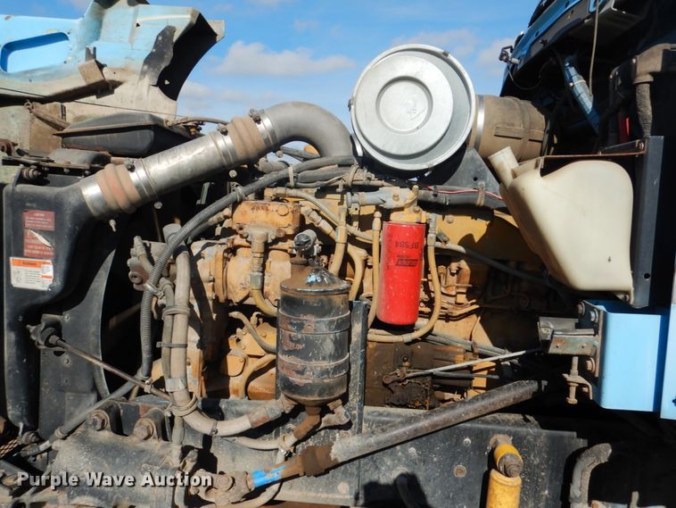 image for item GM9218 1990 Kenworth T600  semi truck