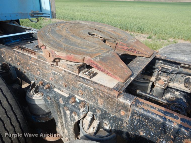 image for item GM9218 1990 Kenworth T600  semi truck