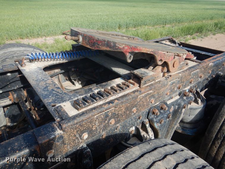 image for item GM9218 1990 Kenworth T600  semi truck