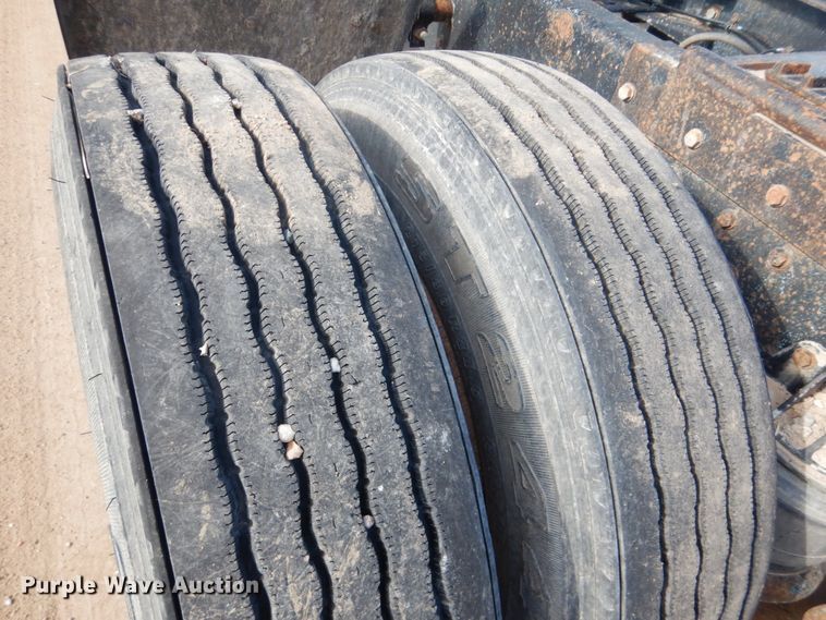 image for item GM9218 1990 Kenworth T600  semi truck