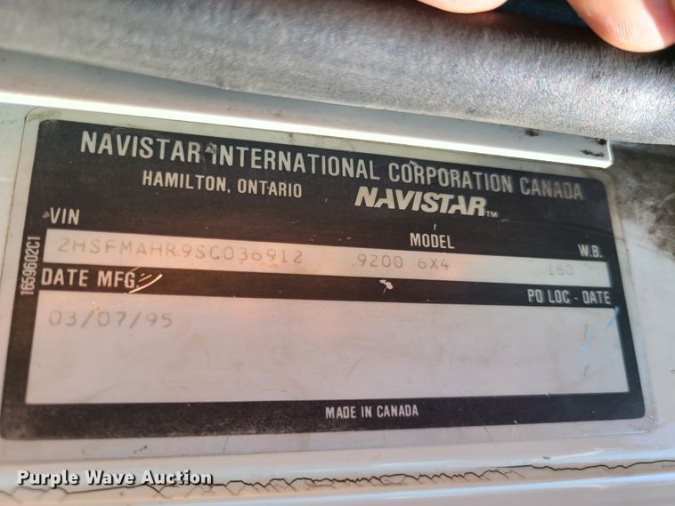 image for item GT9108 1995 International 9200  semi truck