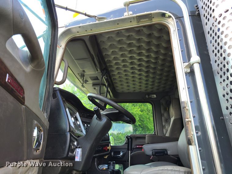 image for item GT9166 2014 Kenworth W900  semi truck