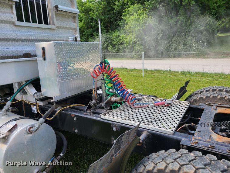 image for item GT9166 2014 Kenworth W900  semi truck