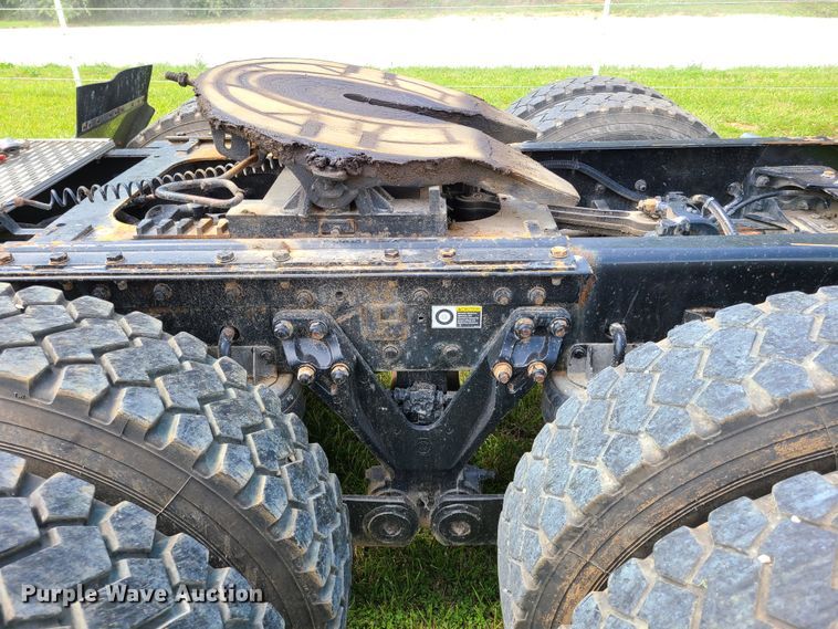 image for item GT9166 2014 Kenworth W900  semi truck