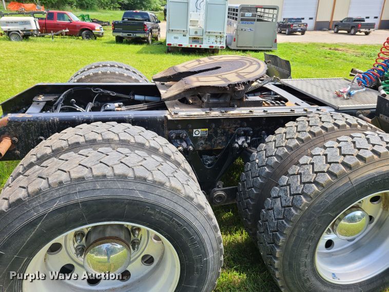 image for item GT9166 2014 Kenworth W900  semi truck