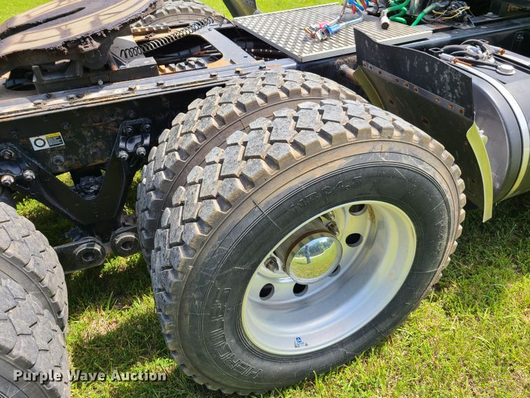 image for item GT9166 2014 Kenworth W900  semi truck