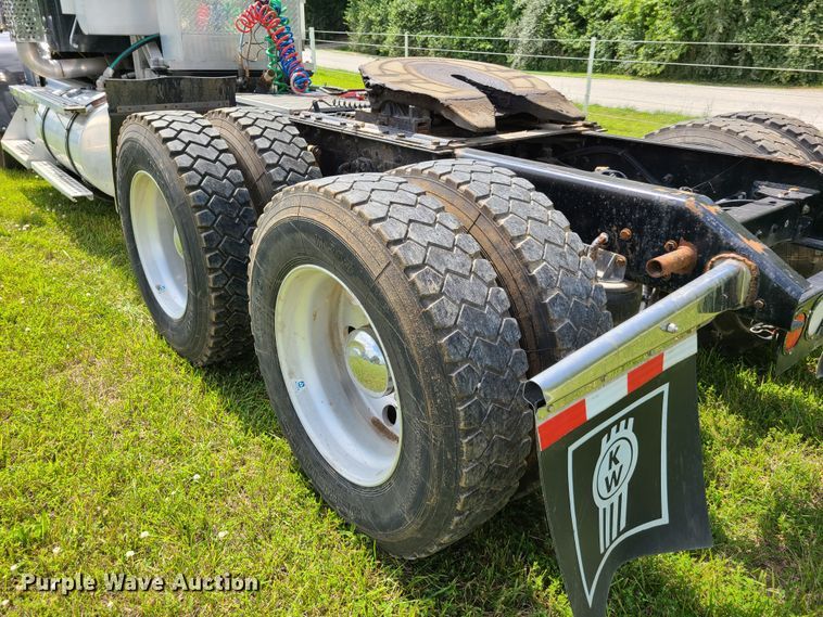 image for item GT9166 2014 Kenworth W900  semi truck