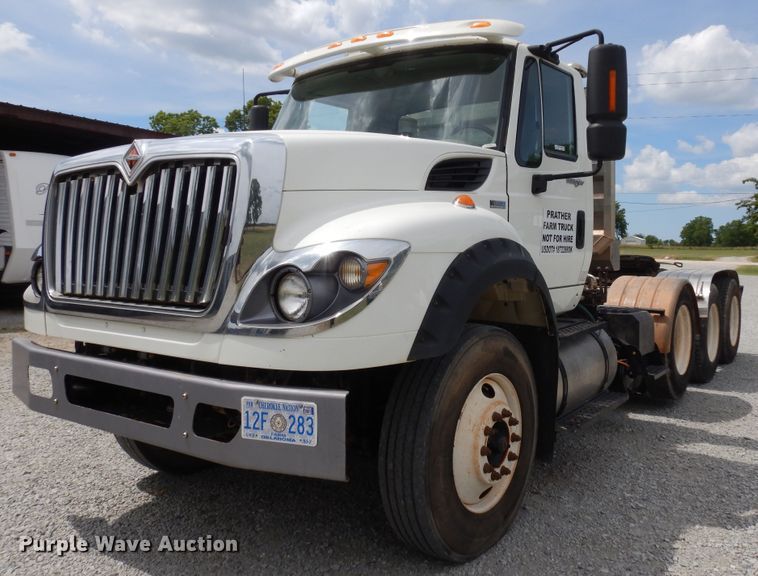 image for item GT9283 2012 International WorkStar 7600  semi truck