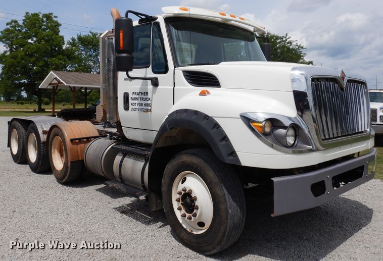 image for item GT9283 2012 International WorkStar 7600  semi truck