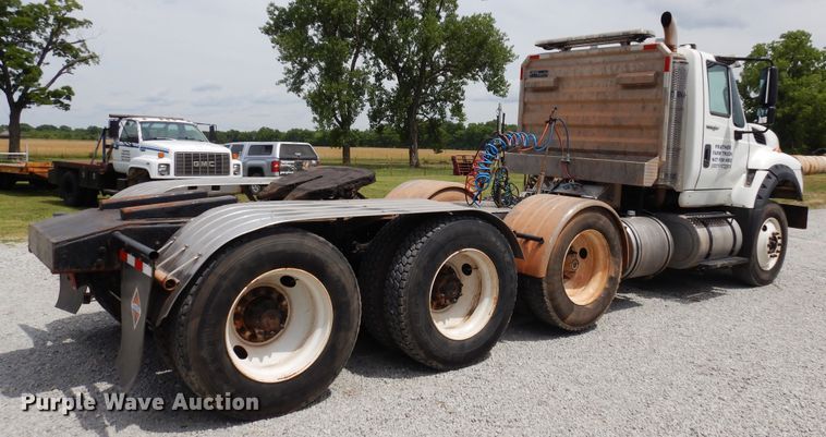 image for item GT9283 2012 International WorkStar 7600  semi truck