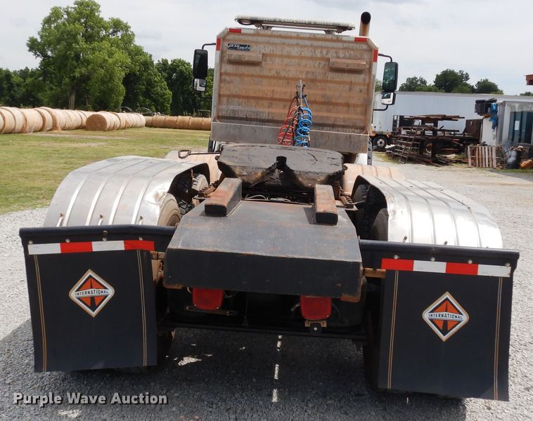 image for item GT9283 2012 International WorkStar 7600  semi truck