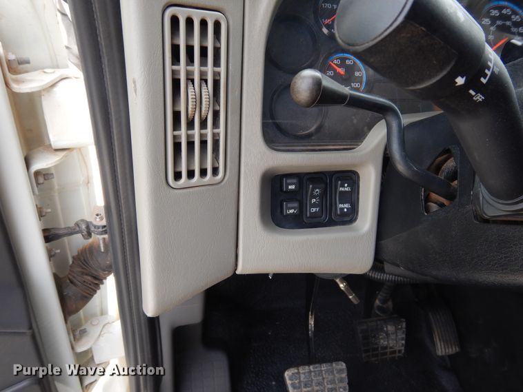 image for item GT9283 2012 International WorkStar 7600  semi truck