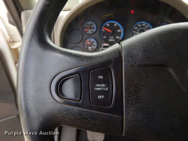 image for item GT9283 2012 International WorkStar 7600  semi truck