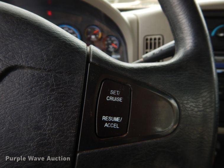 image for item GT9283 2012 International WorkStar 7600  semi truck