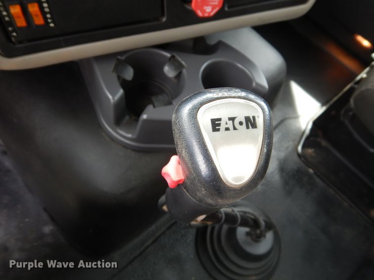 image for item GT9283 2012 International WorkStar 7600  semi truck