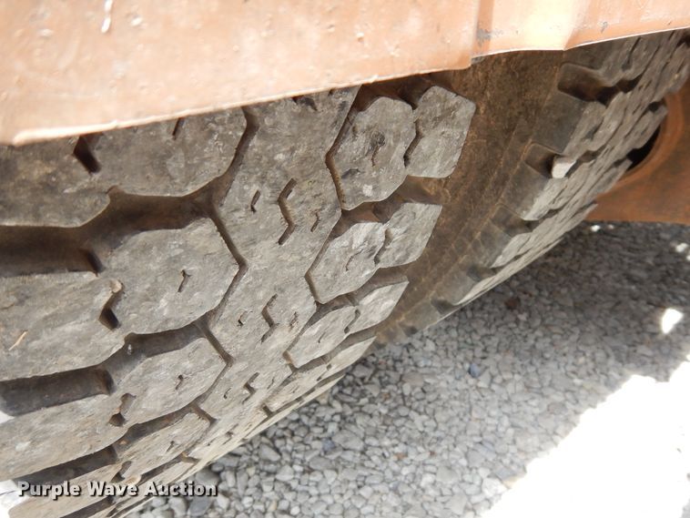 image for item GT9283 2012 International WorkStar 7600  semi truck