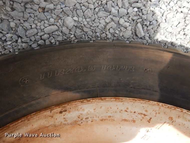 image for item GT9283 2012 International WorkStar 7600  semi truck