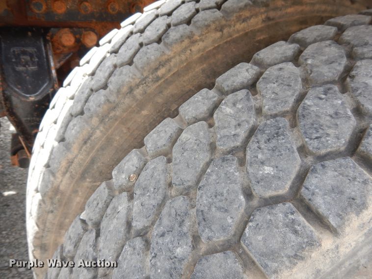 image for item GT9283 2012 International WorkStar 7600  semi truck