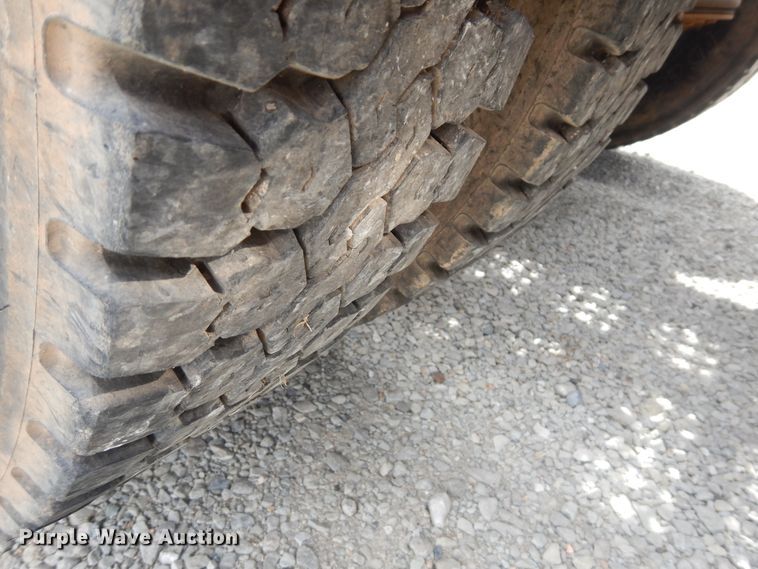 image for item GT9283 2012 International WorkStar 7600  semi truck