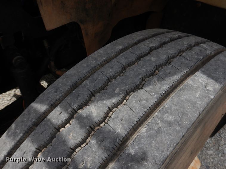 image for item GT9283 2012 International WorkStar 7600  semi truck