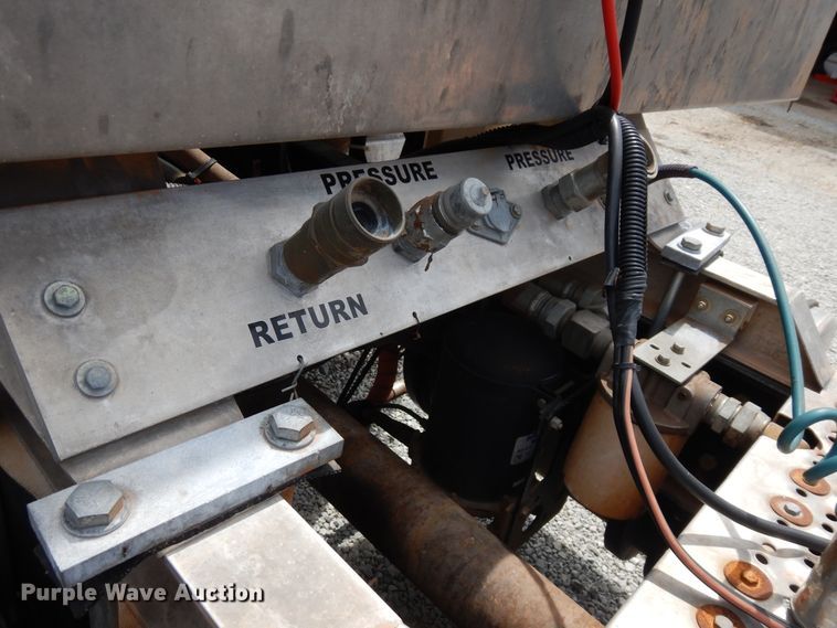 image for item GT9283 2012 International WorkStar 7600  semi truck