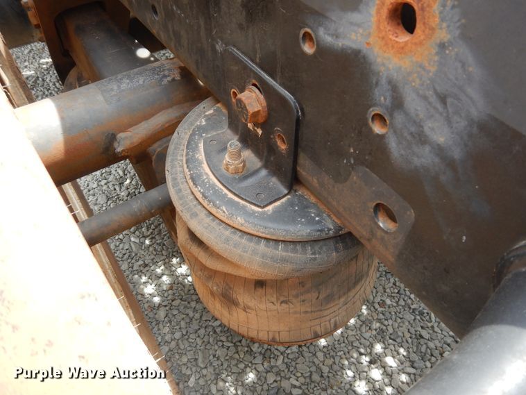 image for item GT9283 2012 International WorkStar 7600  semi truck