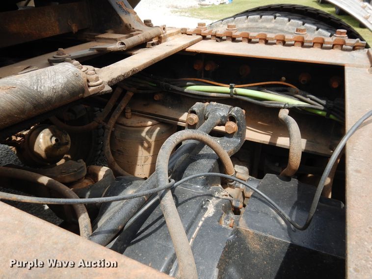 image for item GT9283 2012 International WorkStar 7600  semi truck